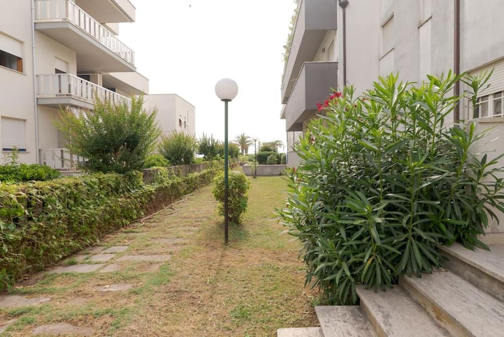 Appartamento Incantevole Fronte Mare Villa Rosa Di Martinsicuro Exteriér fotografie